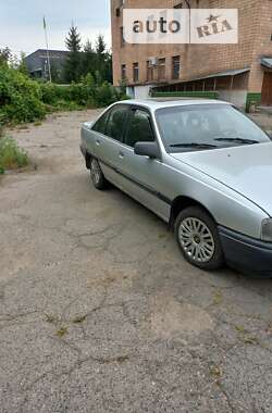 Седан Opel Omega 1989 в Маньківці