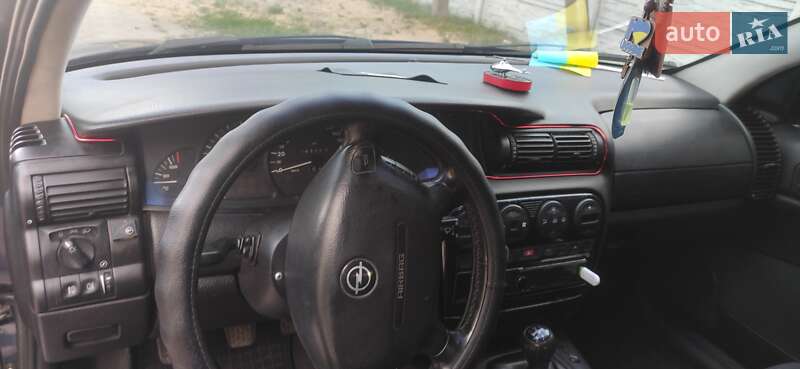 Седан Opel Omega 1998 в Верхівцеві фото 6 Седан Opel Omega 1998 в Верхівцеві