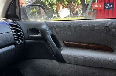 Седан Opel Omega 1995 в 