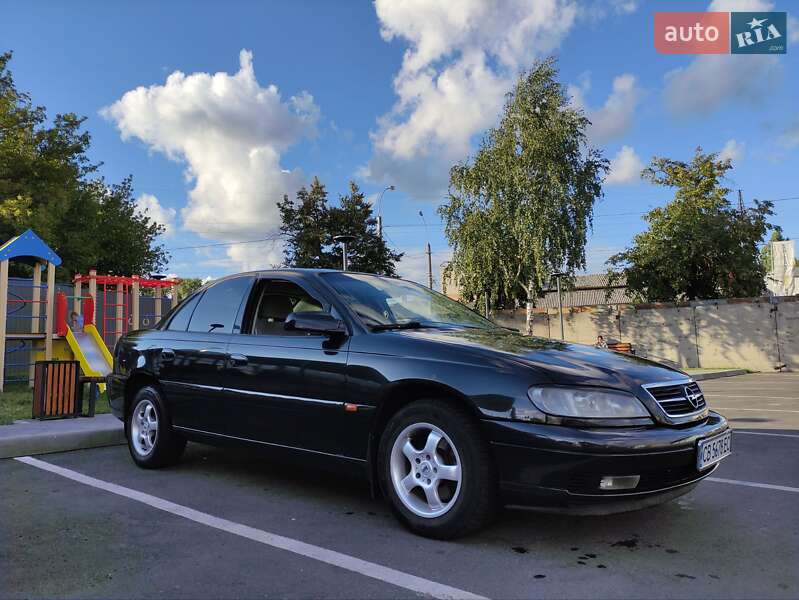 Седан Opel Omega 2000 в 