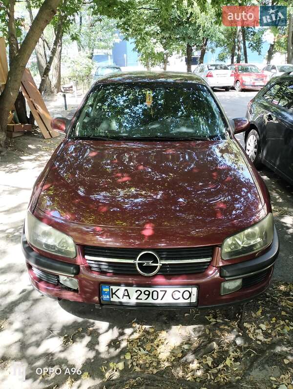 Седан Opel Omega 1998 в 
