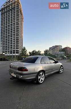 Седан Opel Omega 1995 в 