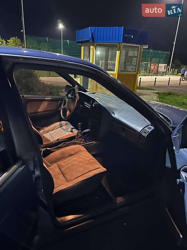 Седан Opel Omega 1987 в Виннице