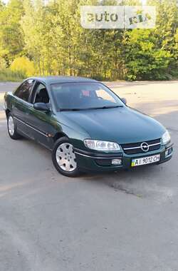 Седан Opel Omega 1998 в Обухове