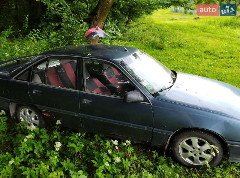 Седан Opel Omega 1988 в Заліщиках