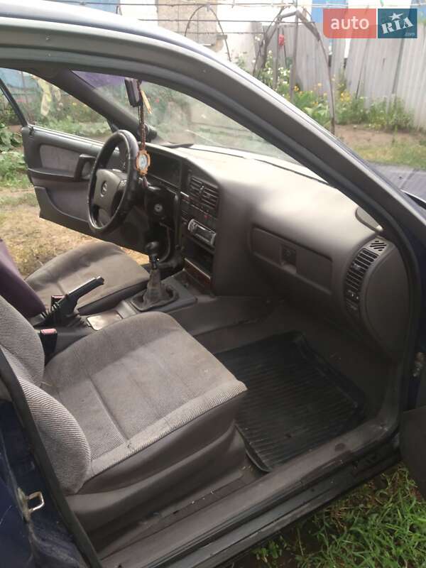 Универсал Opel Omega 1990 в Краматорске