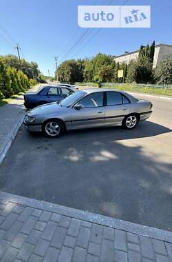 Седан Opel Omega 1995 в Деражне