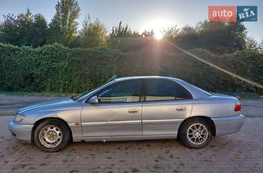 Седан Opel Omega 2000 в 
