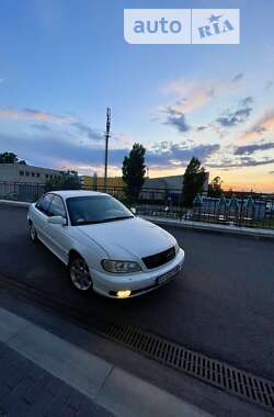 Седан Opel Omega 2000 в Харкові