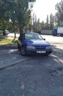 Седан Opel Omega 1988 в Днепре