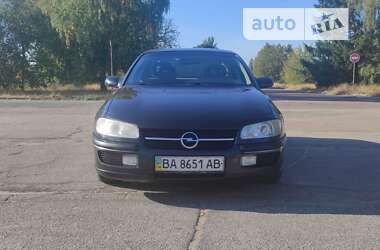 Седан Opel Omega 1996 в Кропивницком