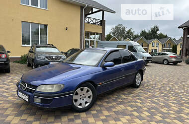 Седан Opel Omega 1995 в Буче