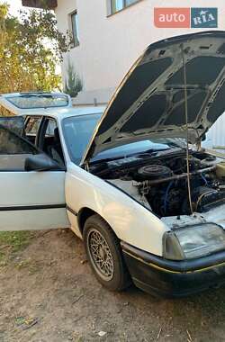 Універсал Opel Omega 1988 в 