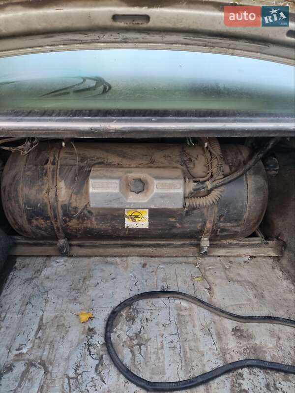Седан Opel Omega 1992 в Вінниці