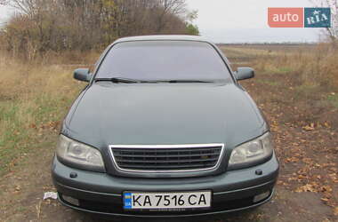 Седан Opel Omega 2002 в Першотравенске