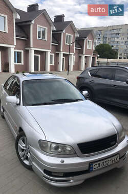 Седан Opel Omega 2000 в Черкассах