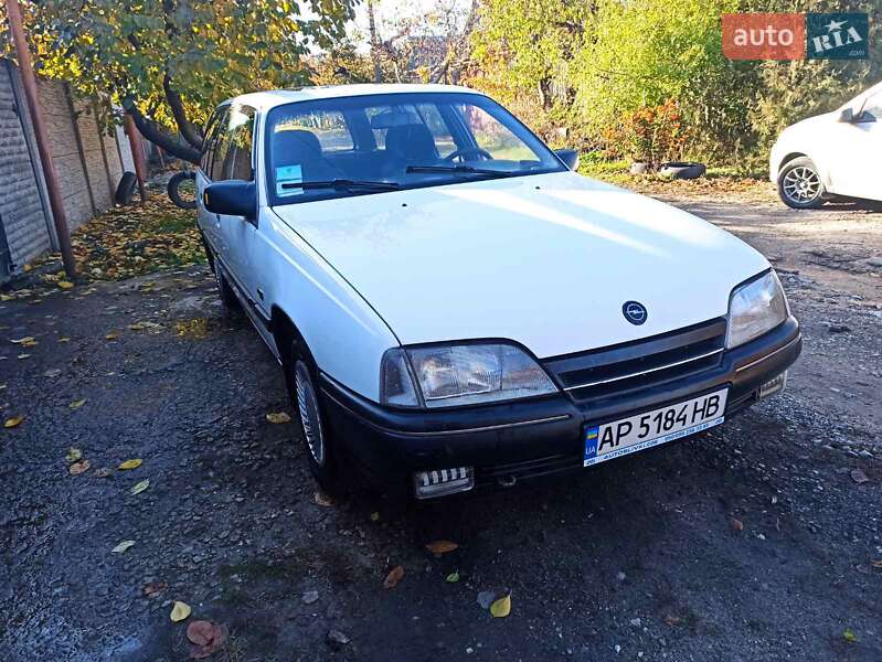 Універсал Opel Omega 1989 в Запоріжжі