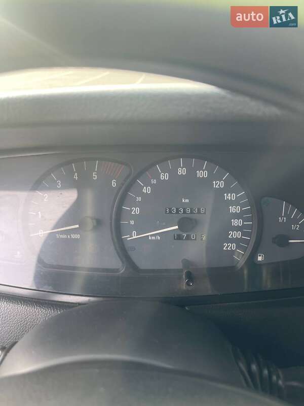 Седан Opel Omega 2002 в Одесі