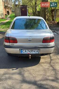 Седан Opel Omega 1998 в Киеве