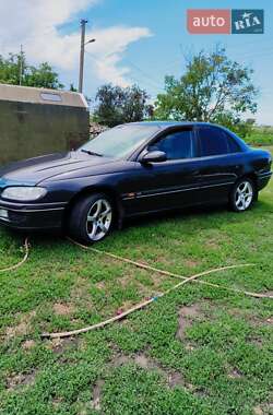 Седан Opel Omega 1996 в Раздельной