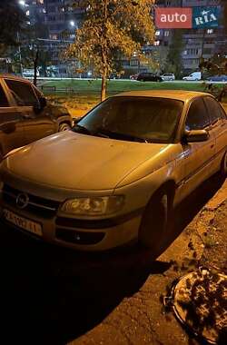 Седан Opel Omega 1995 в Киеве