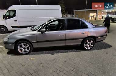 Седан Opel Omega 1995 в Одессе