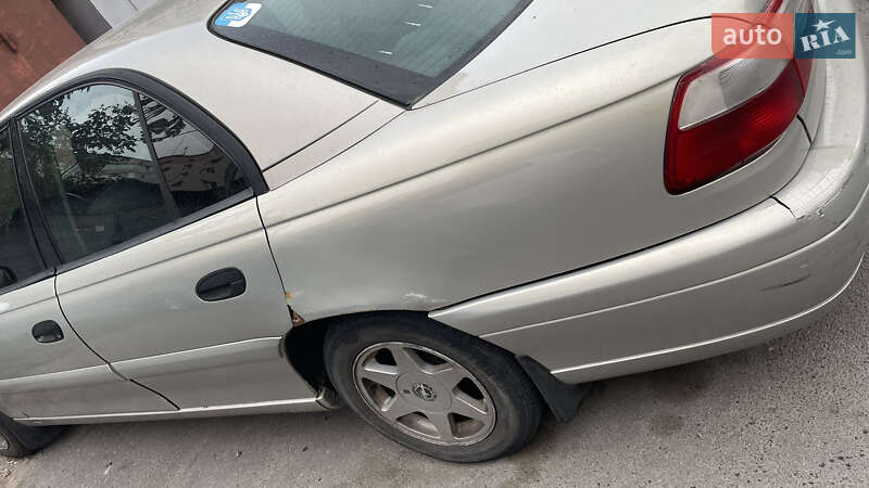 Седан Opel Omega 2002 в Білій Церкві