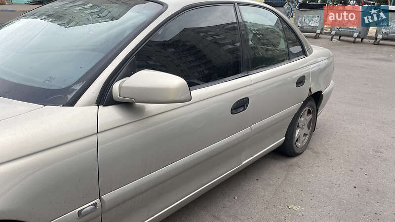 Седан Opel Omega 2002 в Білій Церкві