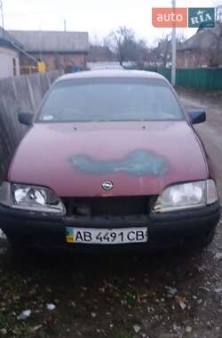 Седан Opel Omega 1990 в Липовці