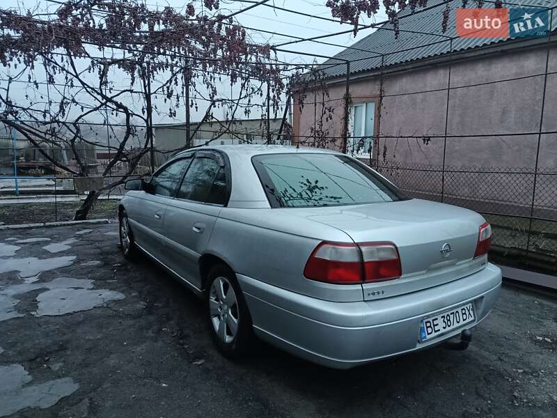 Седан Opel Omega 2001 в Казанці