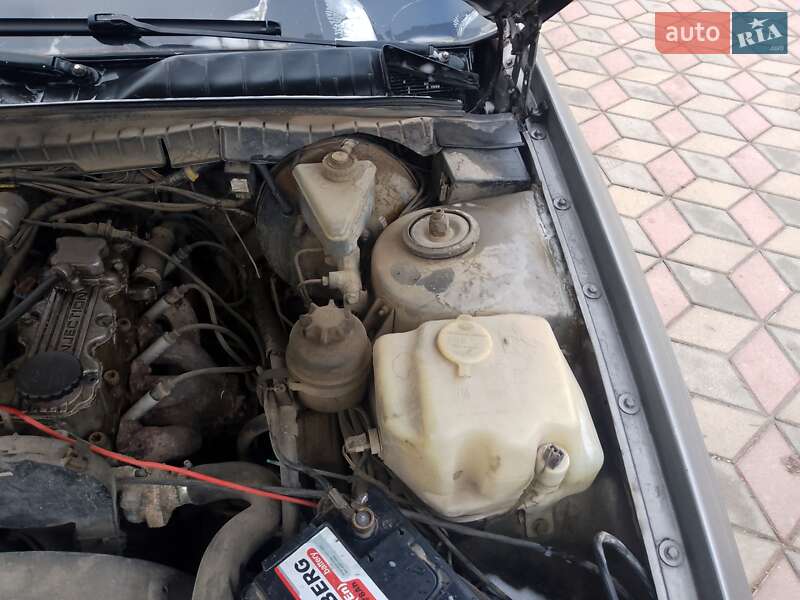 Седан Opel Omega 1992 в Кам'янець-Подільському