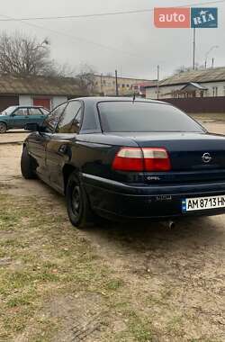 Седан Opel Omega 2001 в Малині