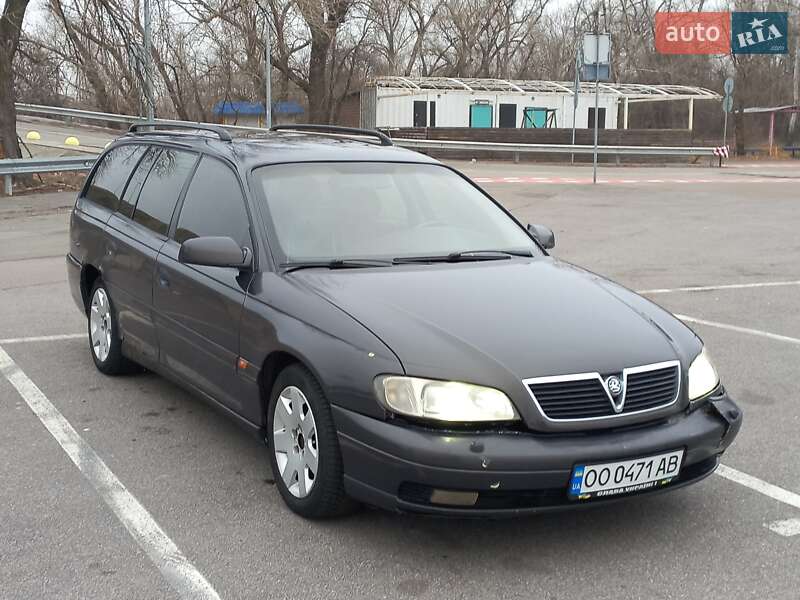 Універсал Opel Omega 2000 в 