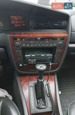 Універсал Opel Omega 2000 в 
