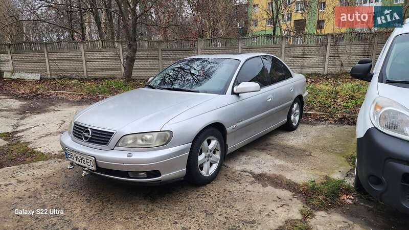 Opel Omega 2000