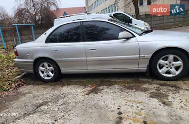 Седан Opel Omega 2000 в Володимирі