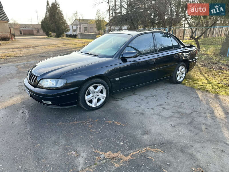 Седан Opel Omega 2003 в Луцьку