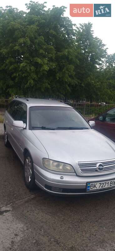 Универсал Opel Omega 2001 в Вараше