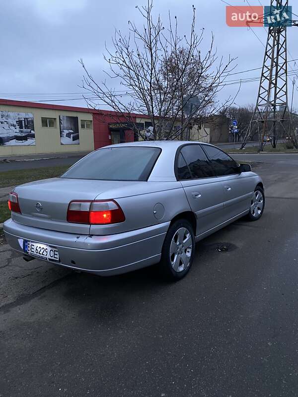 Седан Opel Omega 2000 в Миколаєві
