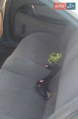 Седан Opel Omega 1988 в Бершаді