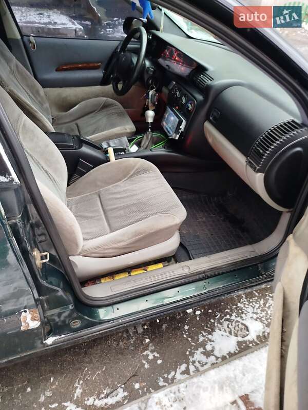 Седан Opel Omega 1996 в Черкассах