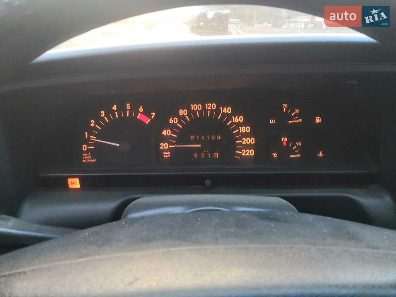 Універсал Opel Omega 1993 в Рахові