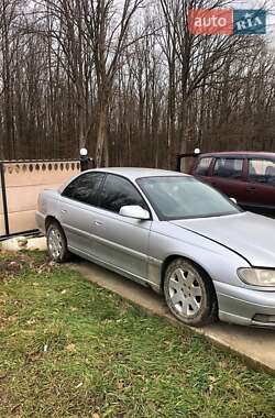 Седан Opel Omega 2002 в Кельменцях