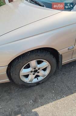 Седан Opel Omega 2001 в Днепре