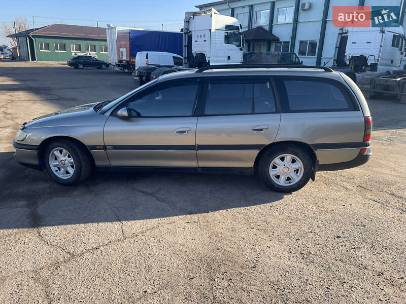 Универсал Opel Omega 1996 в Александрие