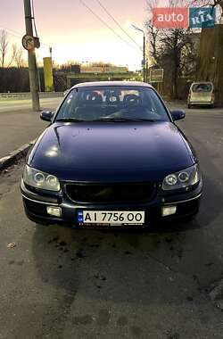 Седан Opel Omega 1996 в Києві