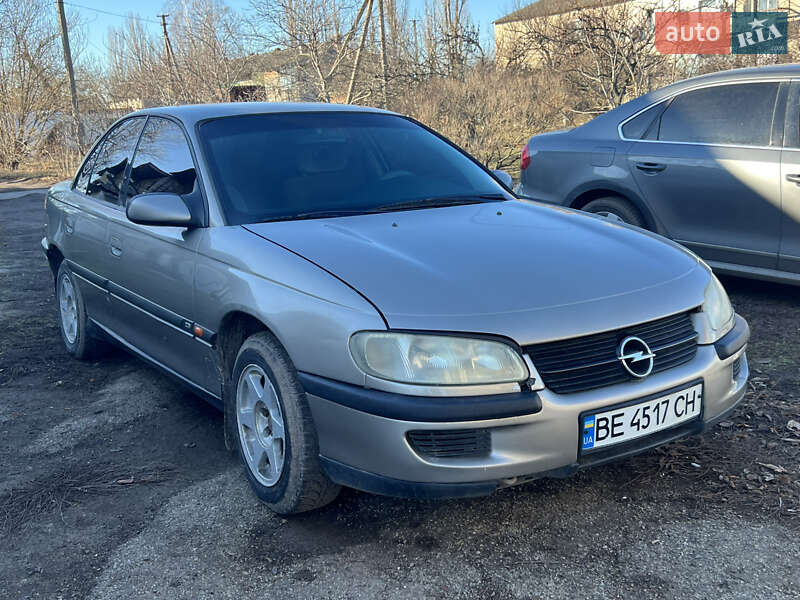 Седан Opel Omega 1996 в Новому Бузі