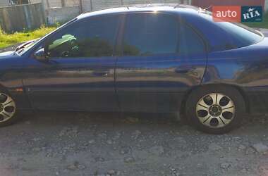 Седан Opel Omega 1998 в Днепре