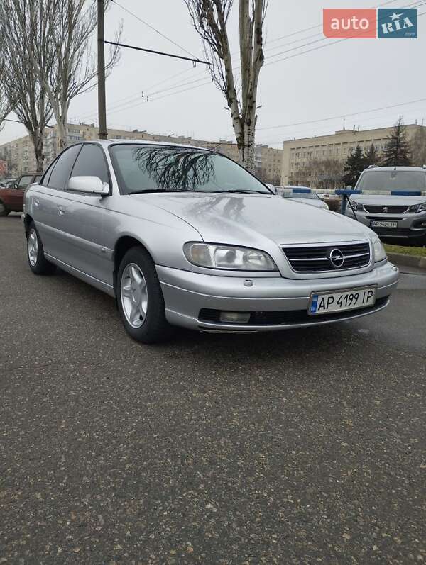 Седан Opel Omega 2000 в Запоріжжі