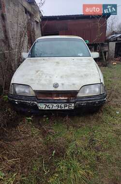 Універсал Opel Omega 1986 в Ужгороді